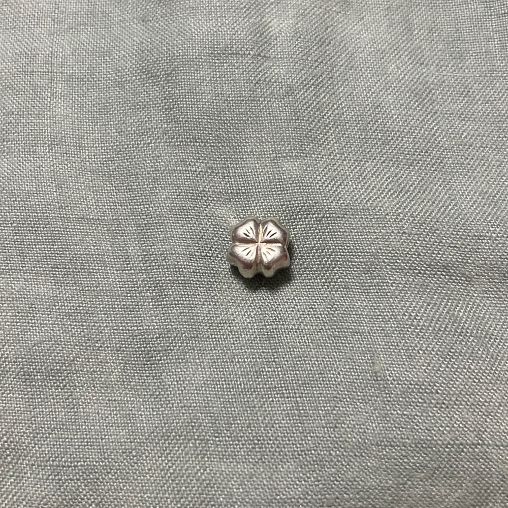 B2G1 Free Pandora Silver Shamrock Charm ☘️